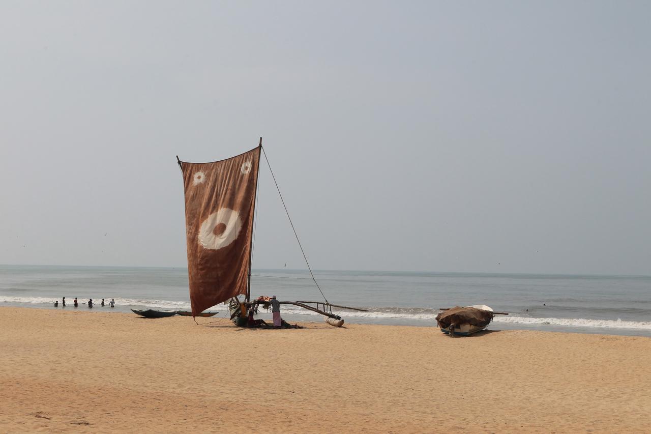 Nethmi Rooms Negombo Exterior photo